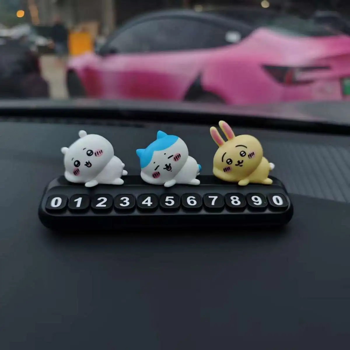 ちいかわ一時駐車番号プレート、うさぎの移動中、車の電話、車内 - Car Accessories Japanese のレビューと価格