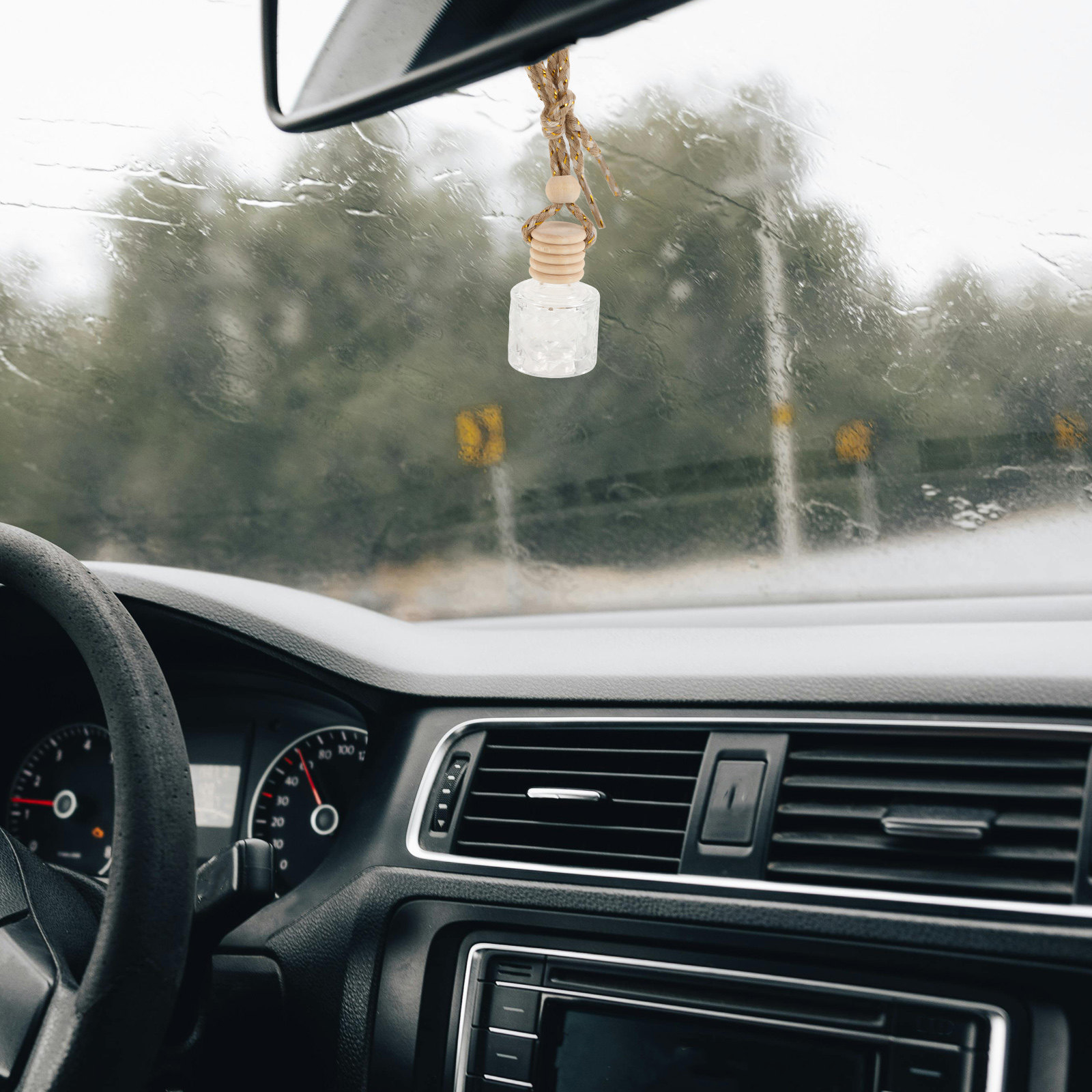 ガラス製のエッセンシャルオイルボトル2個入り。香水詰め替え用 - Car Air Freshener のレビューと価格
